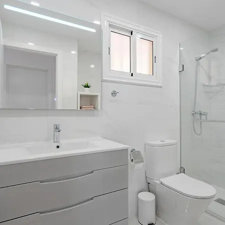 Modern And Cozy In Cristianos Los Cristianos (Tenerife)