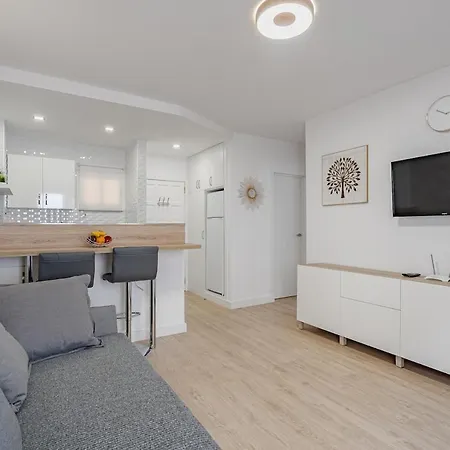 Modern And Cozy In Cristianos Los Cristianos (Tenerife)